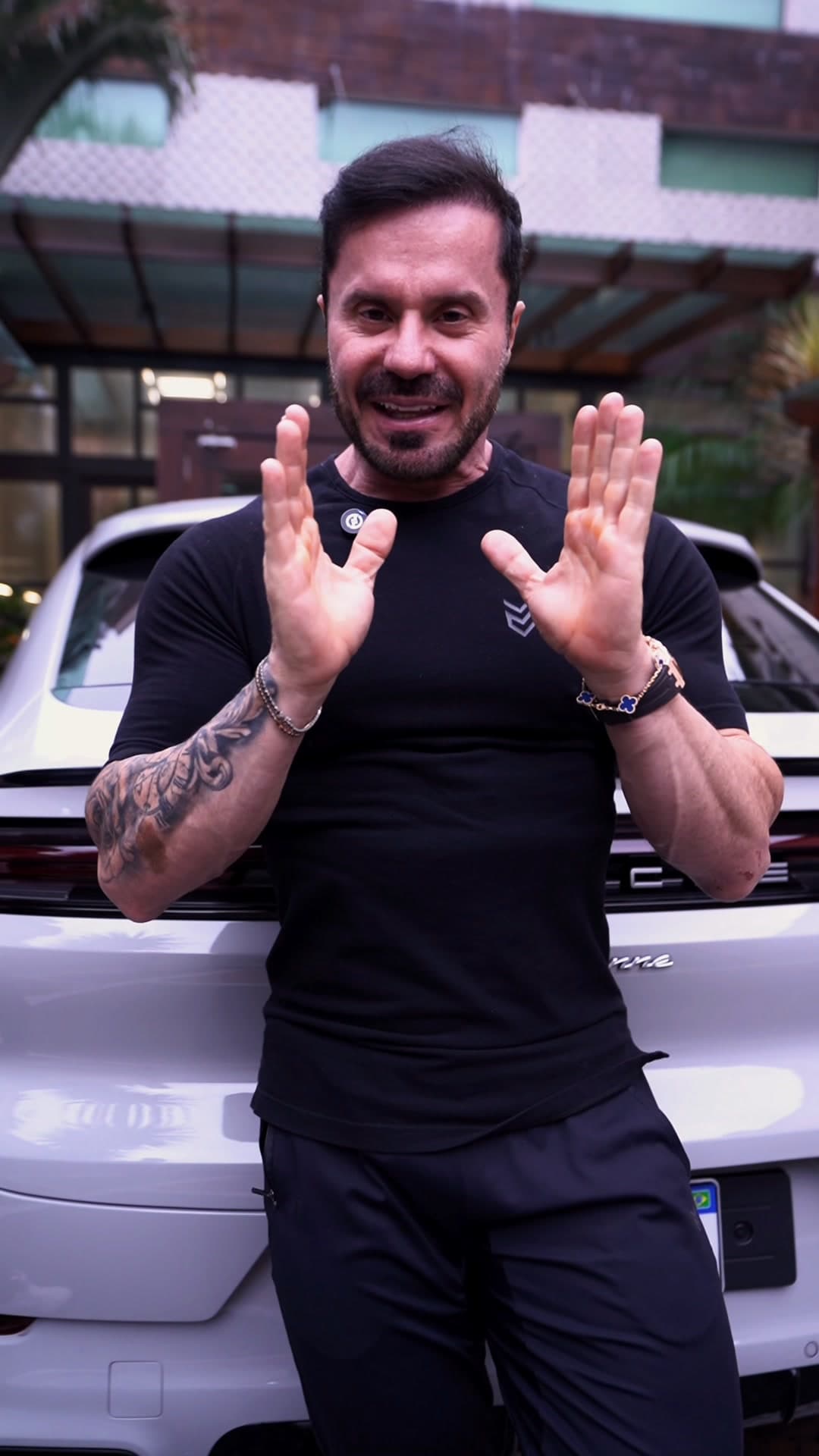 Renato Cariani ad creative, July 2026