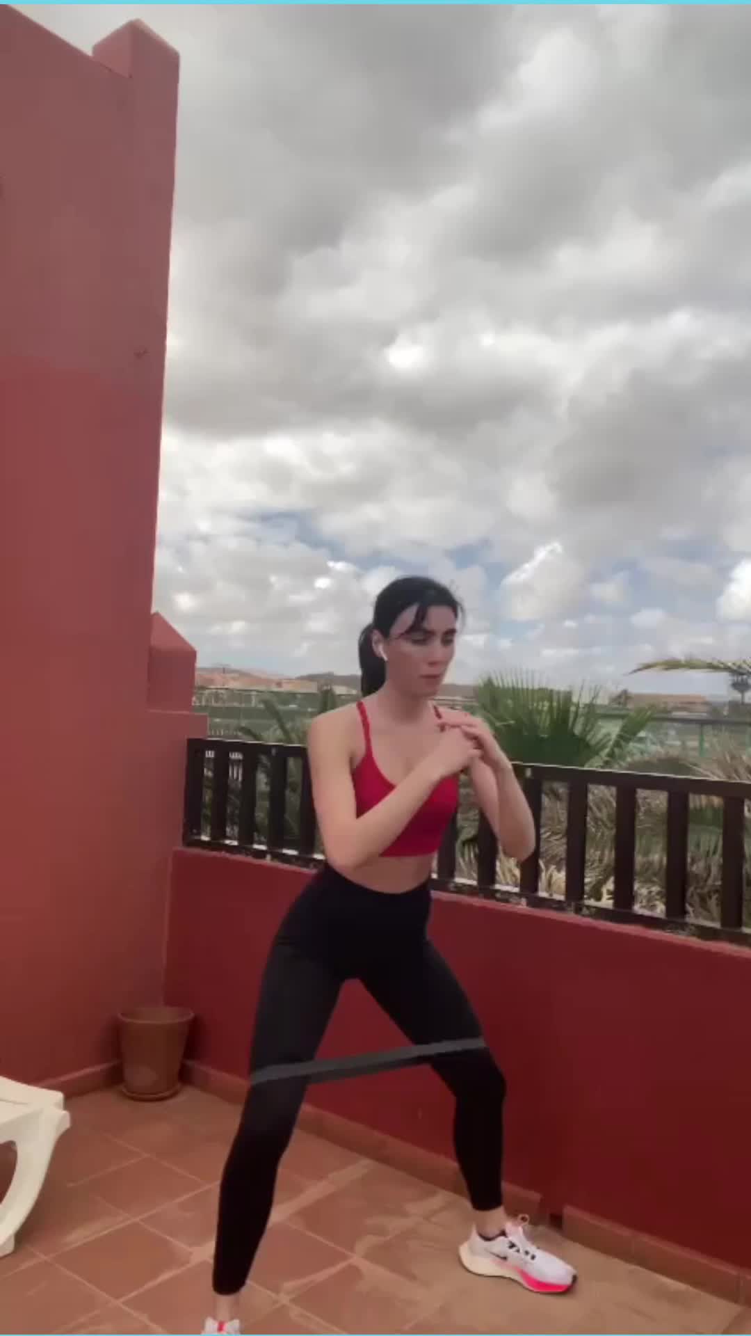 Facebook ad by Sara Colombo - Fitness Coach